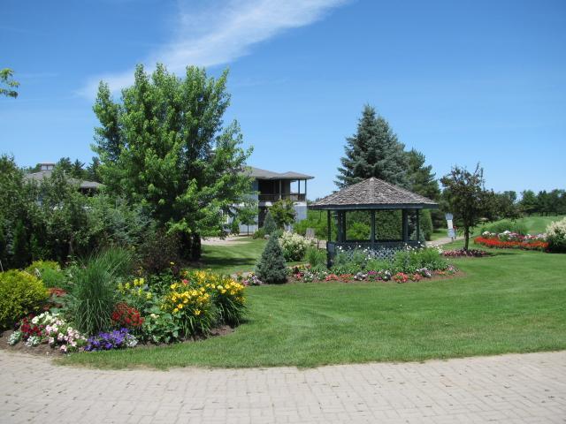 Highlands Four Season Resort Calabogie Exterior photo
